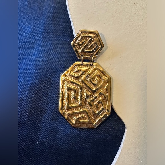 gold tone post statement earrings - Picture 3 of 6